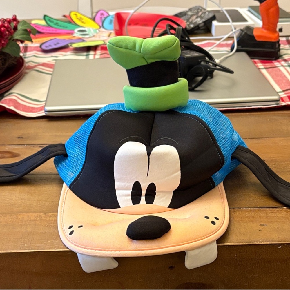 Disney Parks Goofy Face Ears Mesh Foam Adult Baseball Cap Hat Like New